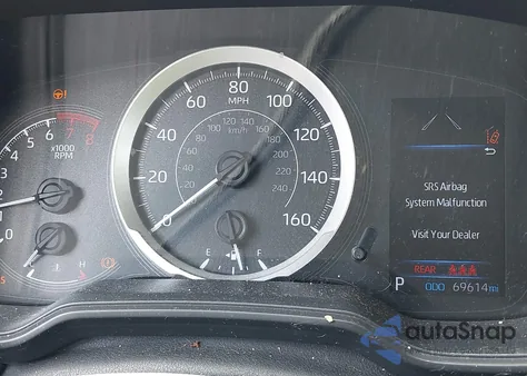 2021 Toyota Corolla Le z USA, uszkodzony, nr VIN JTDEPMAE2MJ135595